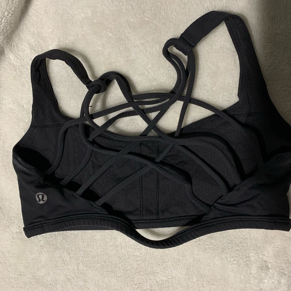 FOUR size 4 lululemon sports bras - Picture 7 of 8